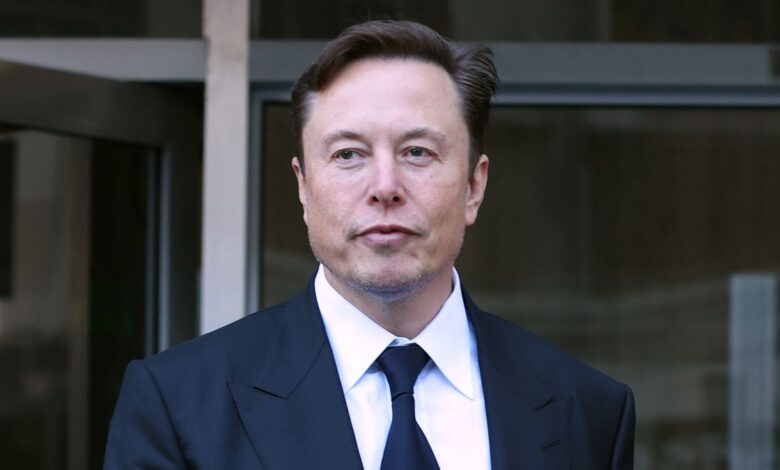 What Happened to Elon Musk Neck